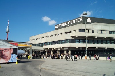 2003 04 07 09 54 50 706