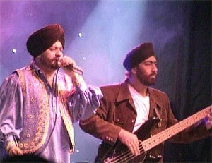 2004 02 09 15 48 25 706