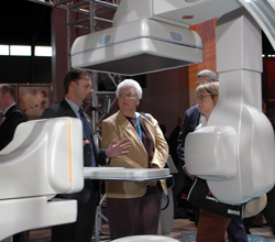 Aquilion One 320-slice CT Scanner Spearheads Toshiba RSNA Launches ...