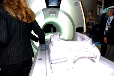 2010 11 30 11 35 29 690 Ge Mr750w 1 5 With Gem Suite 2nd 394