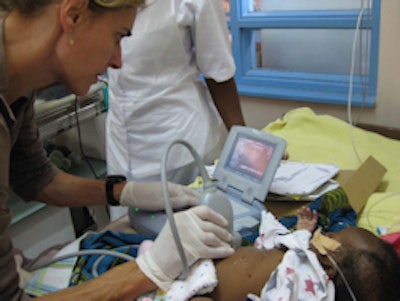 A compact portable ultrasound scanner enabled Sarrazin to perform both clinical imaging and training while in Malawi. All images provided by Dr. Josée Sarrazin.