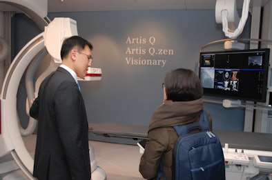 2012 11 28 11 37 24 639 Siemnes Artis Q Zen 01 394