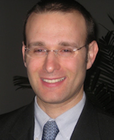 Moderator Dr. Salomao Faintuch from Harvard Medical School.