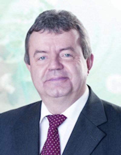 Dr. Siegfried Trattnig sees a 'paradigm shift' from qualitative to quantitative imaging. Image courtesy of Medical University of Vienna/E. Hammerschmid.