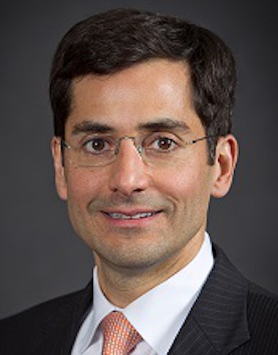 Dr. Ezequiel Silva, chair of the ACR's Commission on Economics.