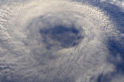 2017 09 07 20 01 4996 Hurricane Eye 400