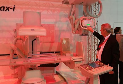 Toshiba has integrated a Canon overhead x-ray tube system with its Ultimax-i R/F system.