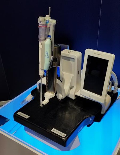 Pristina Serena is designed to enable interventional biopsy procedures to be performed on the Senographe Pristina mammography system.