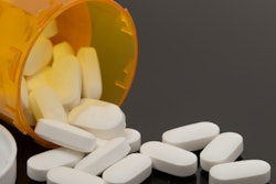 2018 09 19 17 59 9865 Pills Bottle2 400