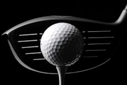 2018 12 10 19 35 0981 Golf Tee Ball 400