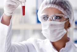 2019 07 17 21 48 3763 Lab Blood Woman2 400