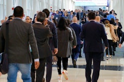 2019 11 25 22 02 3393 Rsna Hallway 400