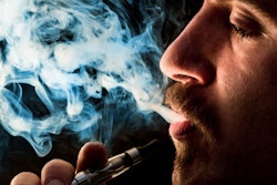 2019 08 20 18 44 6604 Vaping E Cigarette Man 400