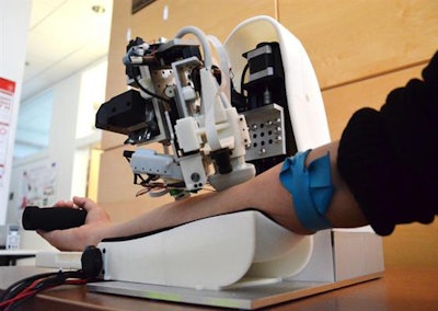 Tabletop robot that uses ultrasound to draw blood. Image courtesy of Dr. Martin Yarmush, PhD, and Alvin Chen, PhD.