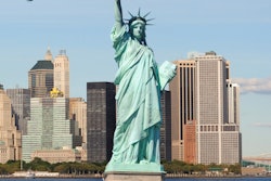 2017 09 07 22 12 4441 New York Statue Liberty 400