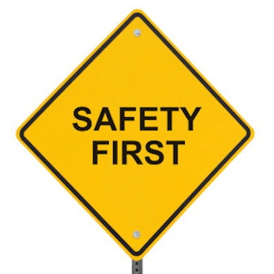2019 08 23 22 12 3859 Safety First Sign 400