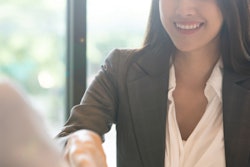 2020 09 01 17 32 7659 Business Woman Handshake 400