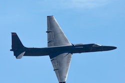 2020 12 04 20 37 7352 U 2 Airplane 400