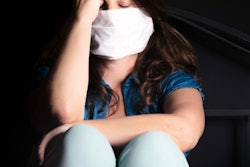 2021 05 18 22 19 8048 Patient Woman Mask Stressed 400