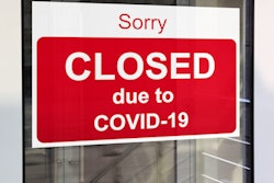 2021 08 10 15 24 0126 Closed Sign Covid 19 400
