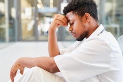 2019 11 06 00 30 8499 Doctor Technologist Burnout 400