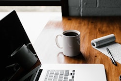 2021 09 13 17 04 2365 Computer Phone Read 400
