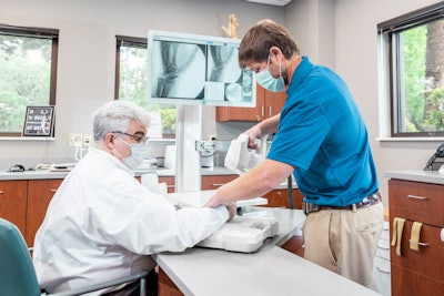 The Oxos Micro C handheld point-of-care x-ray system. Image courtesy of Micro C.