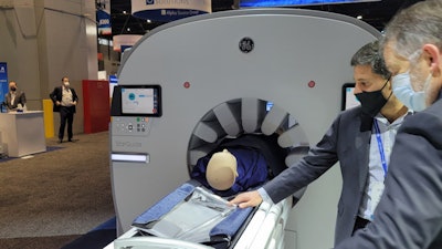 GE StarGuide SPECT/CT scanner.