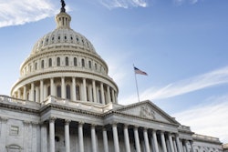 2021 12 08 17 43 0563 American Captial Building 400