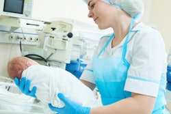 2022 01 04 22 29 3551 Hospital Baby Nurse 400