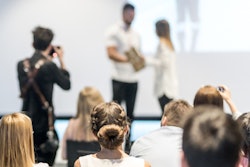 2022 05 13 17 16 2378 Business Trophy Award Winner Ceremony 400