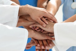 2022 07 07 22 53 9039 Doctors Nurses Hands 400