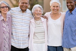 2022 08 23 21 59 9425 Men Women Senior Elderly 400