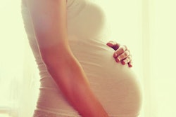 2023 07 03 20 21 8750 Pregnant Women Touching Belly 400