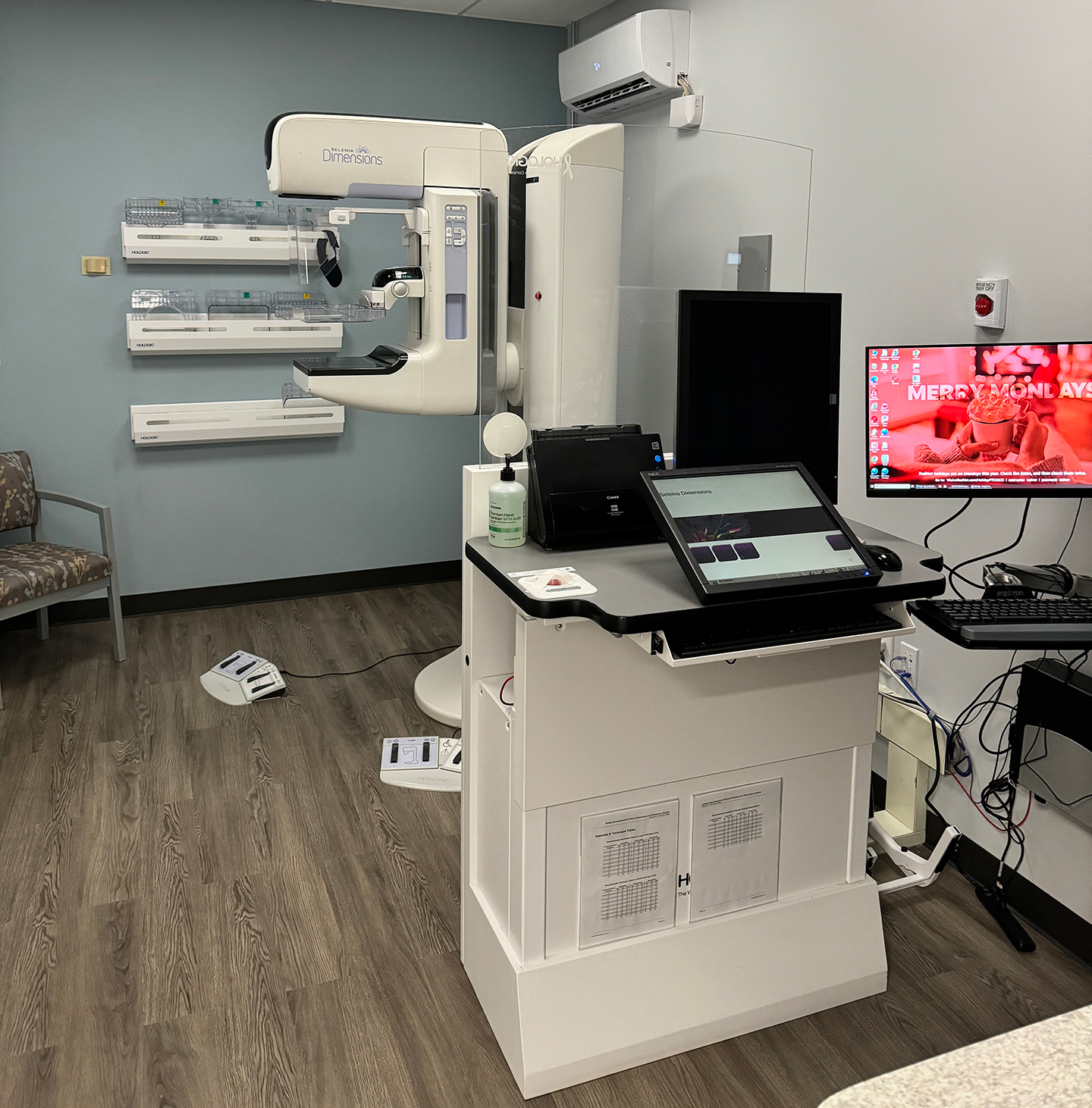 A look at a high-definition 3D mammography system inside a MammogramNow clinic. The first to open in a Walmart Supercenter is located in Milford, DE. Photo courtesy of RadNet.