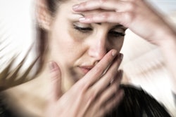 Woman Anxious 400