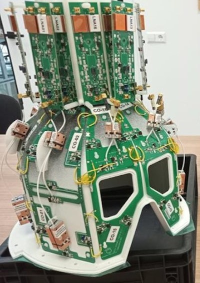 Tesla Head Coil (Tesla Dynamic Coils BV)