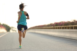 Runner Woman Adobe Izf