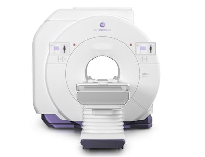GE HealthCare's Signa Bolt wide-bore, 3T MRI scanner.