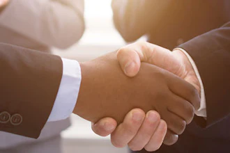 Business Handshake Meeting 400