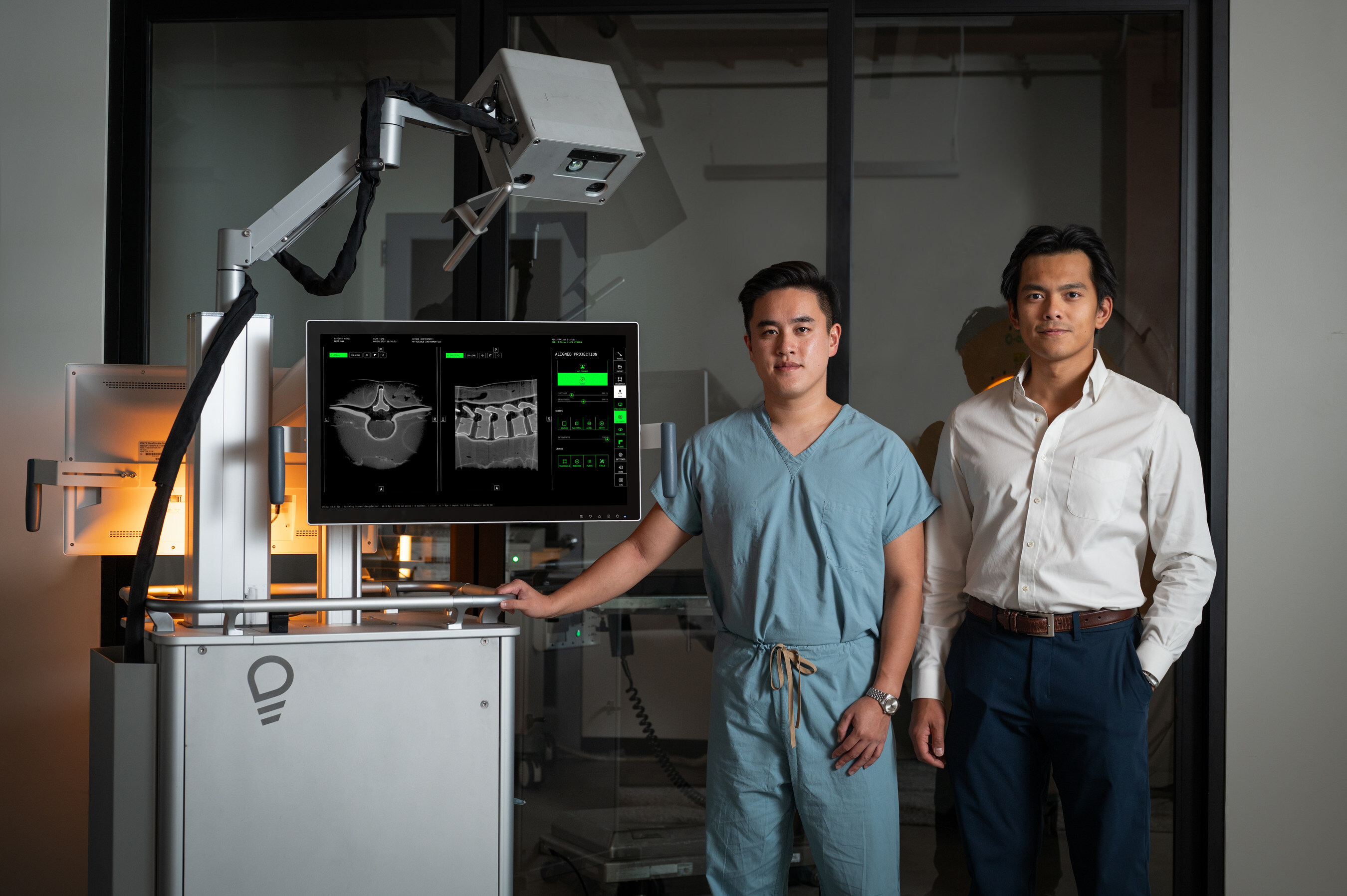 James Hu, MD, (left) and Eldrick Millares (right), co-founders and co-CEOs of Illuminant Surgical.