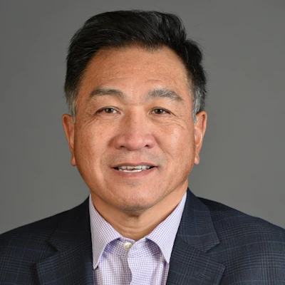 Consultant David Kwan, Insygnia