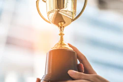 Trophy Award 400